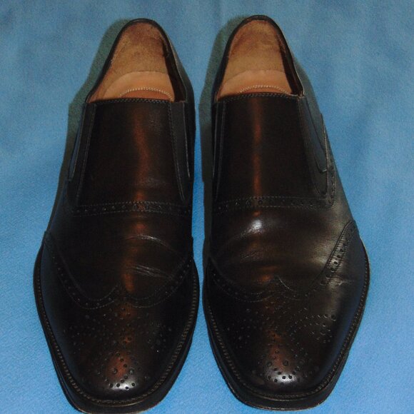 JOHNSTON & MURPHY  BROWN  WINGTIP  SLIP ON  DRESS SHOES  HANDCRAFTED IN ITALY - Picture 1 of 9